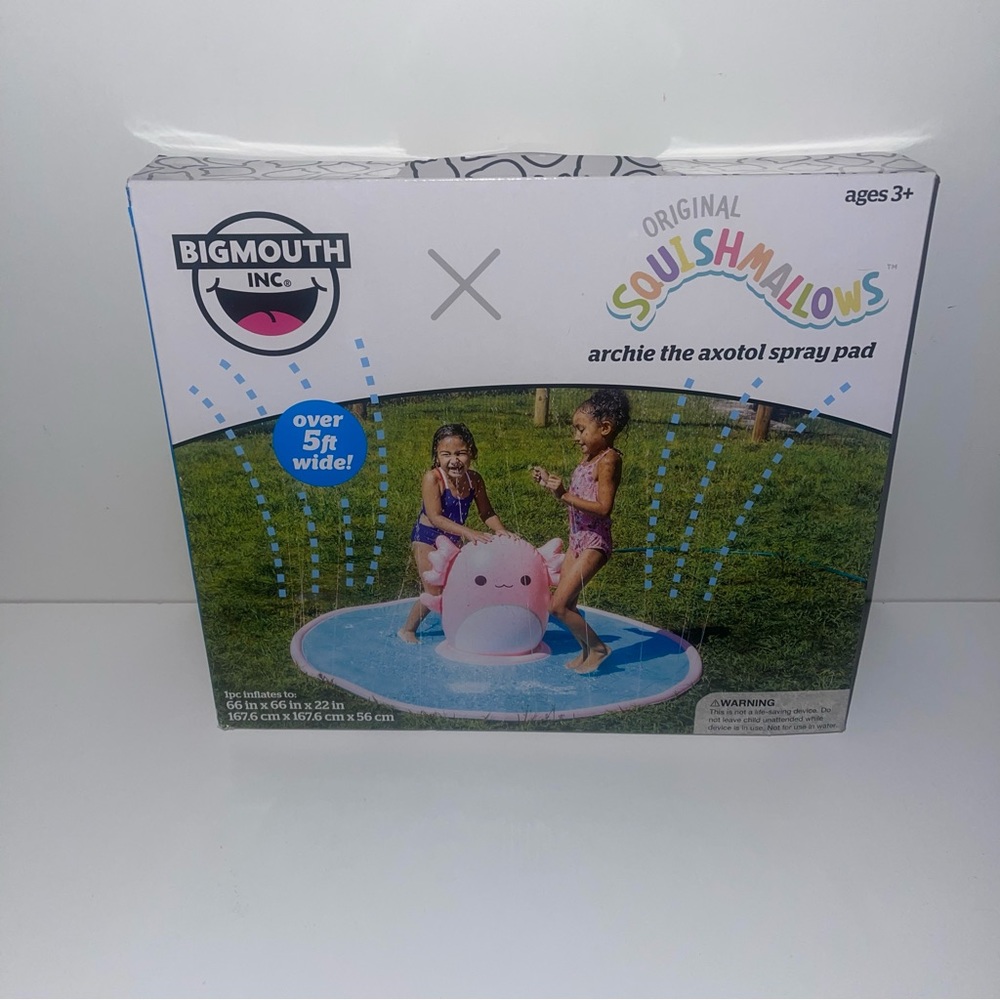 Squishmallows Archie the axotol spray pad